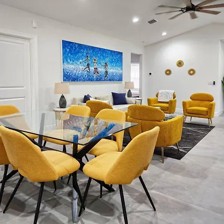 West Palm Livin Villa